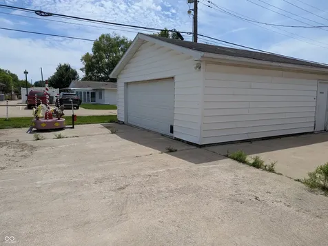 107 W Freeman Avenue Seymour IN 47274