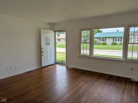 107 W Freeman Avenue Seymour IN 47274
