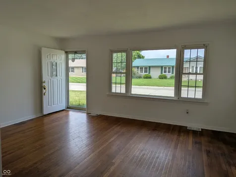 107 W Freeman Avenue Seymour IN 47274
