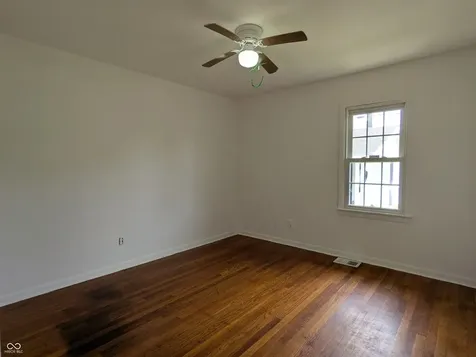 107 W Freeman Avenue Seymour IN 47274