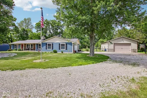 6820 W Rd 150 N Bargersville IN 46106