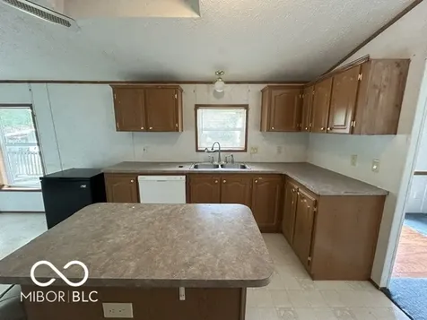 6117 Van Bibber Lake Estates Greencastle IN 46135