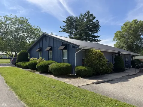 610 E 11th Street Rushville IN 46173