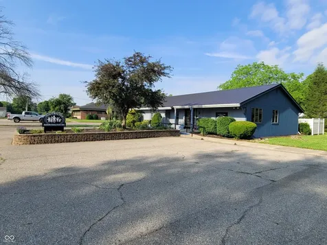 610 E 11th Street Rushville IN 46173