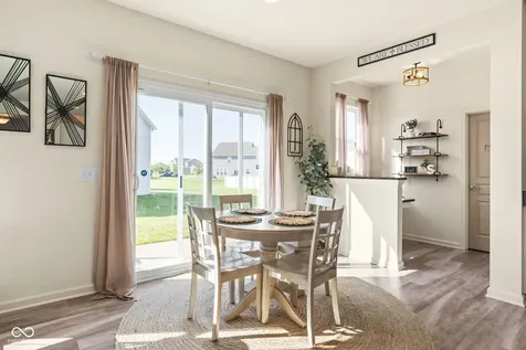 9327 Cobble Court Avon IN 46123
