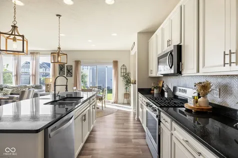 9327 Cobble Court Avon IN 46123