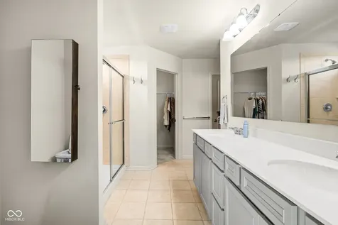 9327 Cobble Court Avon IN 46123