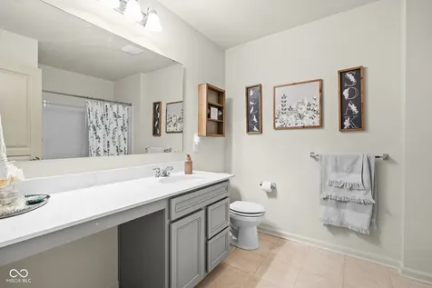 9327 Cobble Court Avon IN 46123
