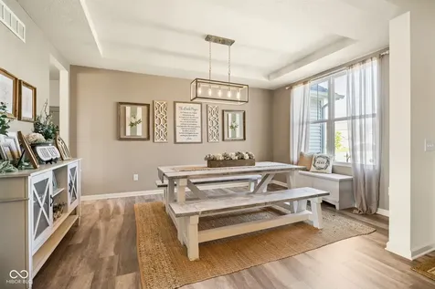 9327 Cobble Court Avon IN 46123