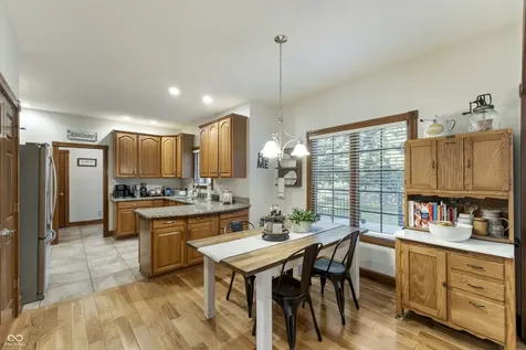 1187 Forest Commons Drive Avon IN 46123