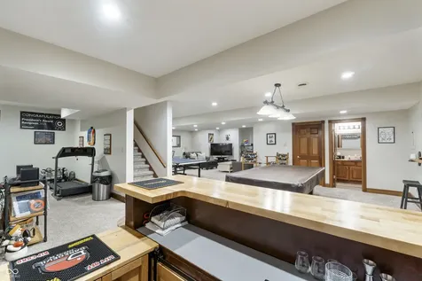 1187 Forest Commons Drive Avon IN 46123