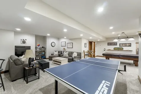 1187 Forest Commons Drive Avon IN 46123