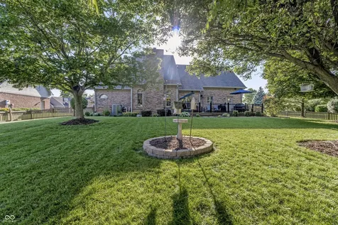 1187 Forest Commons Drive Avon IN 46123
