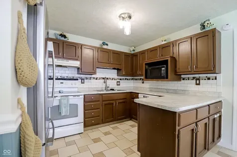 903 Sawmill Road Whiteland IN 46184