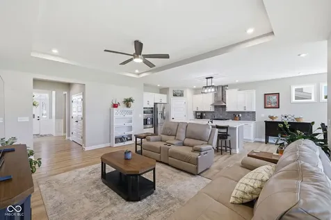15112 Covebrook Lane Fishers IN 46040