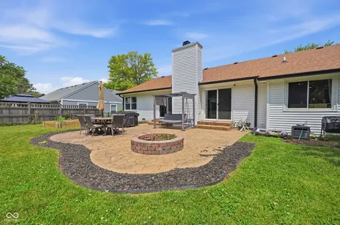 8321 Gallant Fox Drive Indianapolis IN 46217