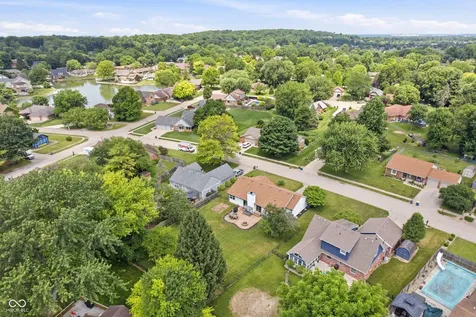 8321 Gallant Fox Drive Indianapolis IN 46217