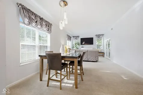 9577 Sweet Clover Way Fishers IN 46038