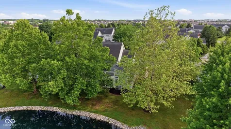 9577 Sweet Clover Way Fishers IN 46038