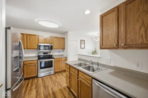 9577 Sweet Clover Way Fishers IN 46038