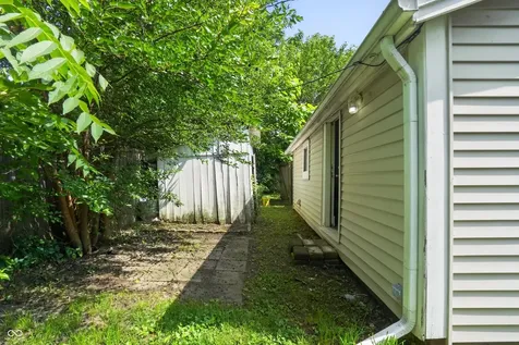 14 Wood Street Greenfield IN 46140