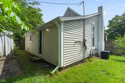14 Wood Street Greenfield IN 46140