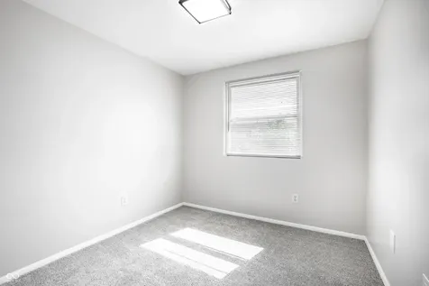 612 Woodlark Drive Indianapolis IN 46229
