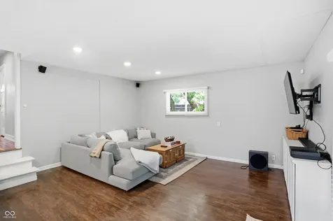 5025 Indianola Avenue Indianapolis IN 46205