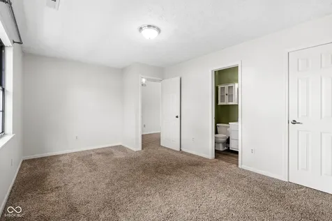 19 Lake Drive S Brownsburg IN 46112