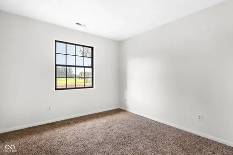 19 Lake Drive S Brownsburg IN 46112