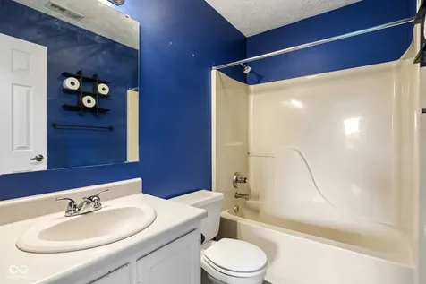 19 Lake Drive S Brownsburg IN 46112