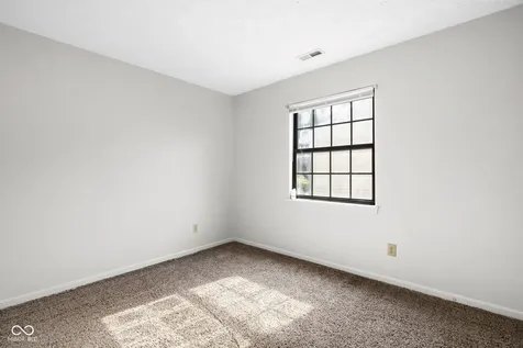 19 Lake Drive S Brownsburg IN 46112