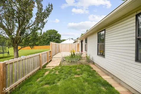 19 Lake Drive S Brownsburg IN 46112