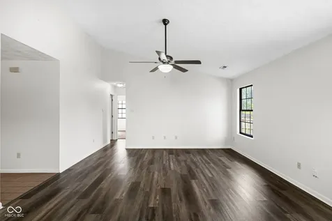 19 Lake Drive S Brownsburg IN 46112