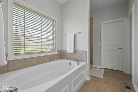 4999 Sweetwater Drive Noblesville IN 46062