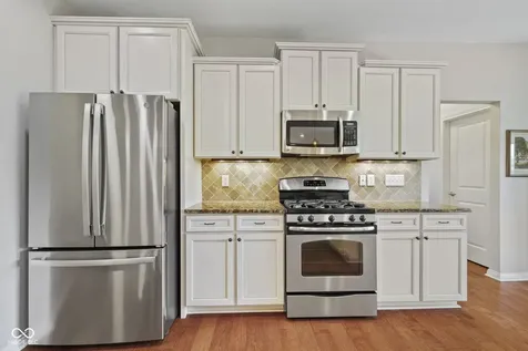 4999 Sweetwater Drive Noblesville IN 46062