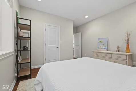 4999 Sweetwater Drive Noblesville IN 46062