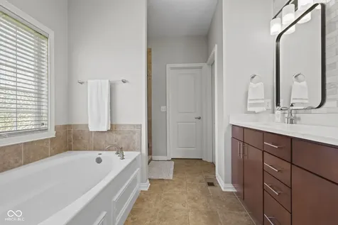 4999 Sweetwater Drive Noblesville IN 46062