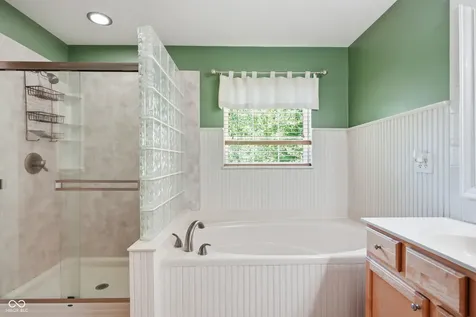 13179 Landwood Drive Fishers IN 46037