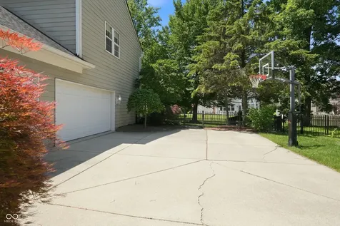 13179 Landwood Drive Fishers IN 46037