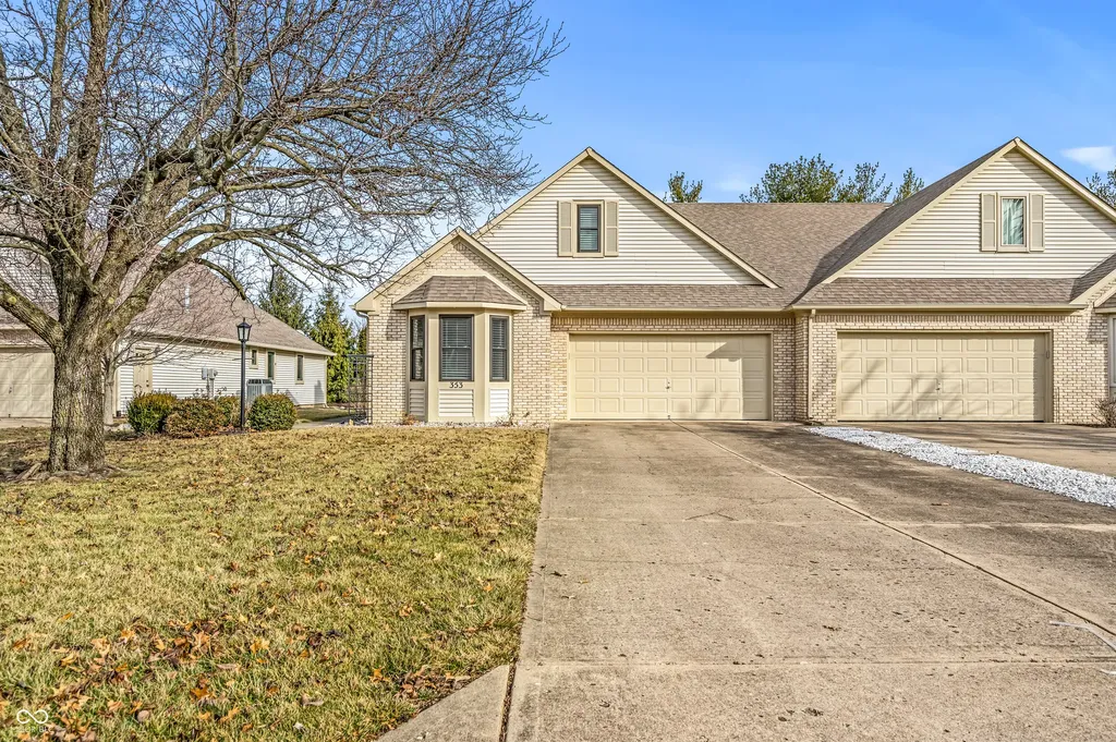 353 Carriage Lane Franklin IN 46131