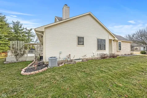 353 Carriage Lane Franklin IN 46131