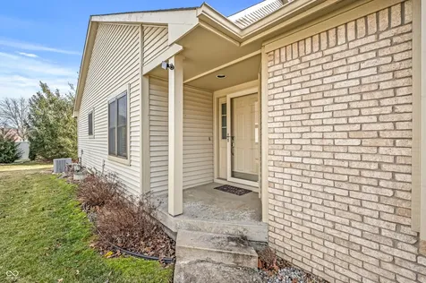 353 Carriage Lane Franklin IN 46131