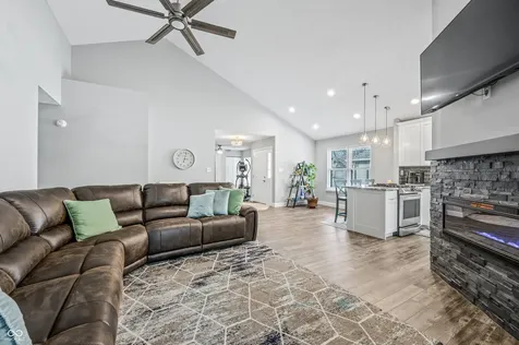 353 Carriage Lane Franklin IN 46131