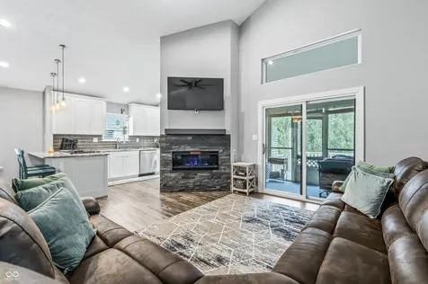 353 Carriage Lane Franklin IN 46131