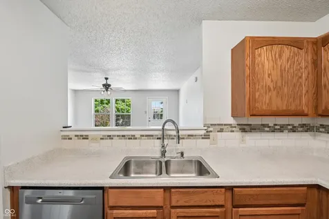503 Bourneside Drive Greenfield IN 46140