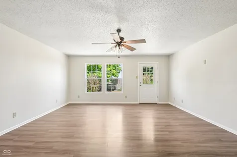 503 Bourneside Drive Greenfield IN 46140