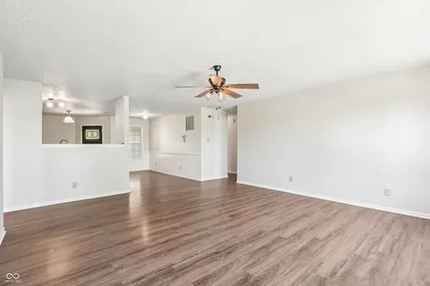 503 Bourneside Drive Greenfield IN 46140