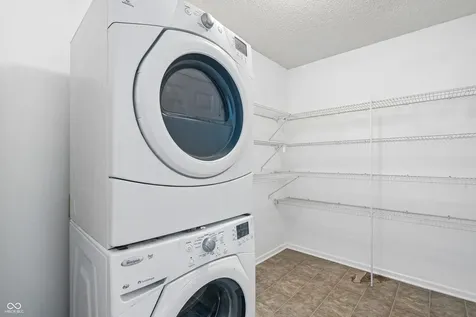 503 Bourneside Drive Greenfield IN 46140