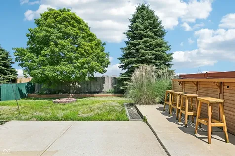 503 Bourneside Drive Greenfield IN 46140